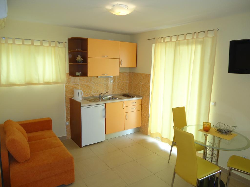 Villa Grgo Apartments Tučepi Chambre photo
