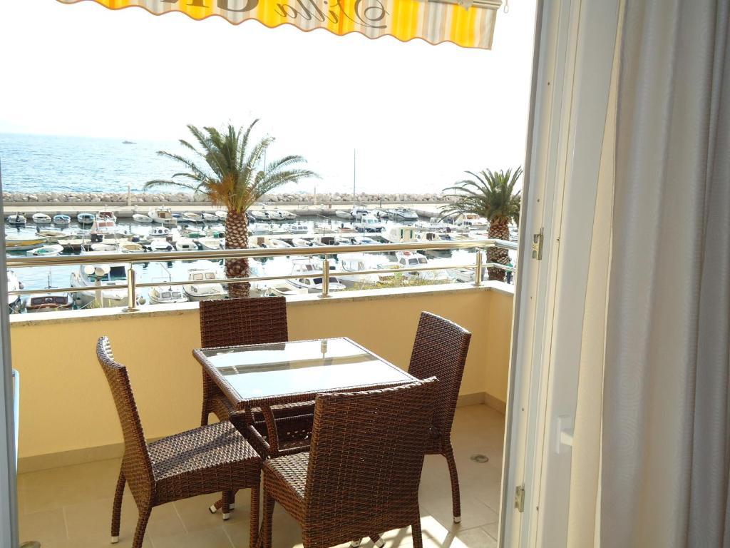 Villa Grgo Apartments Tučepi Extérieur photo