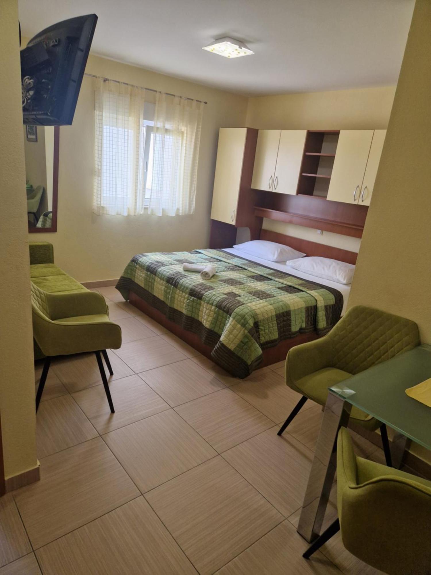 Villa Grgo Apartments Tučepi Extérieur photo
