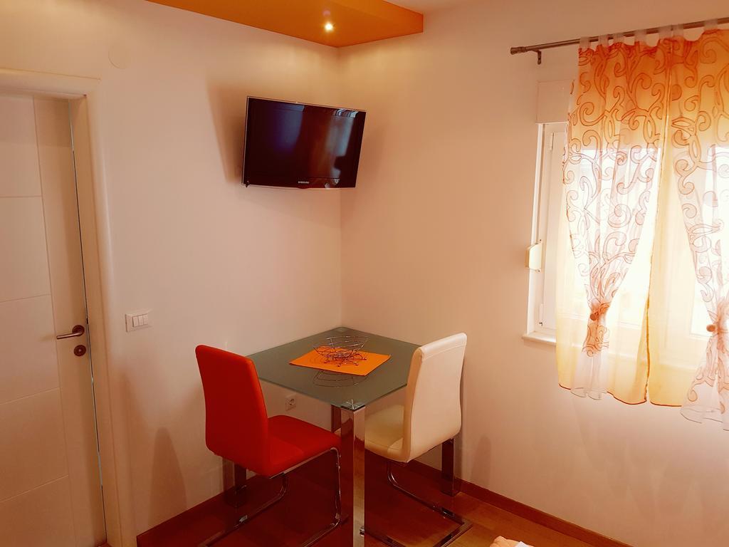 Villa Grgo Apartments Tučepi Extérieur photo